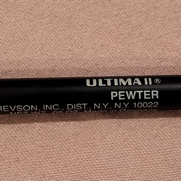 NEW! Ultima II Brow Pencil in Pewter - Picture 2 of 4